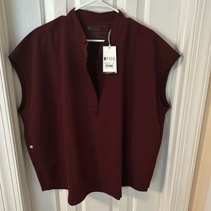 Figs Women’s Rafaela 3-pocket Scrub Top, Maroon, Size XXL